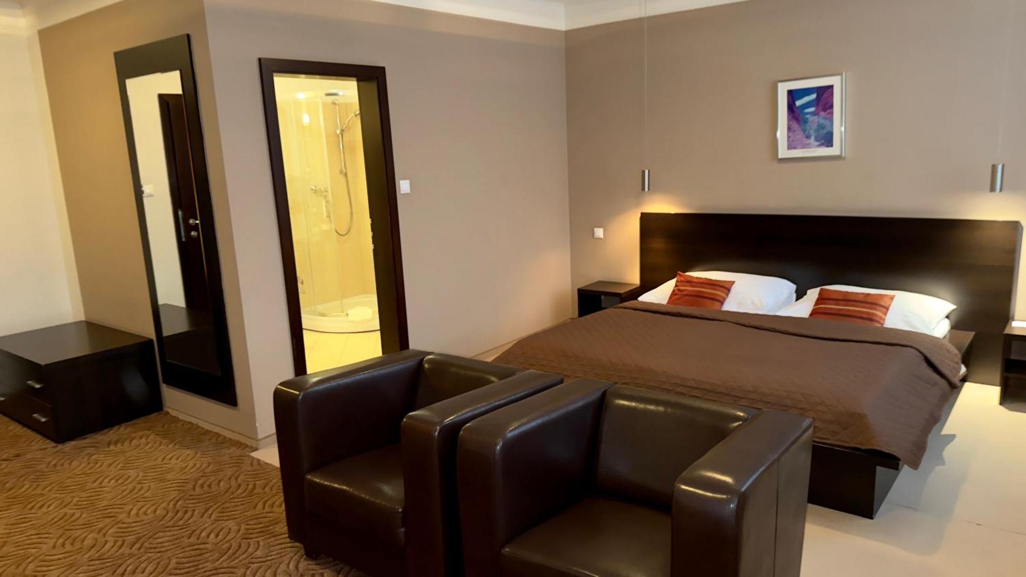 Aston Hotel Bratislava Exterior photo