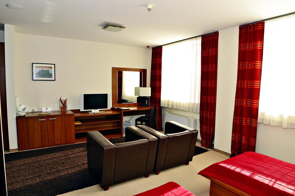 Aston Hotel Bratislava Exterior photo