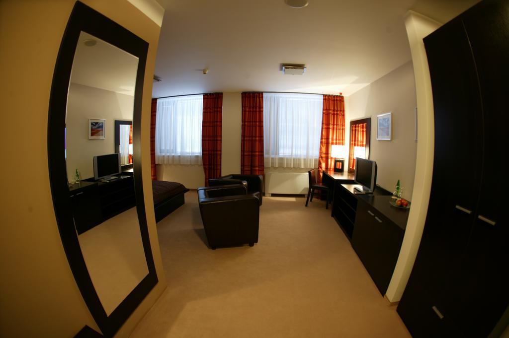 Aston Hotel Bratislava Exterior photo